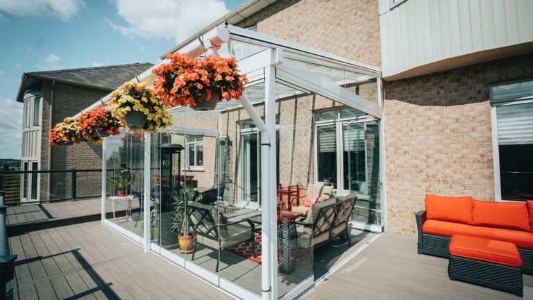 Lumon-Sunroom-Garden-2