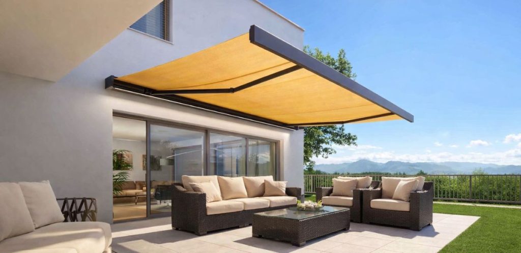 How Outdoor Shading Impacts Furniture Fading and Fabric Lifespan